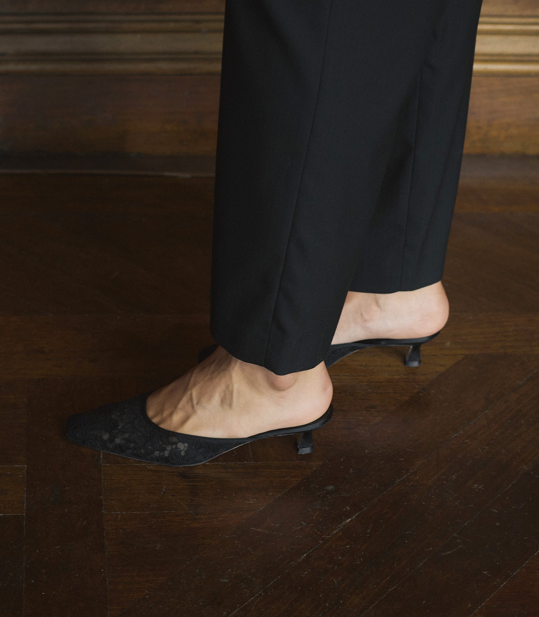LUMA HEEL -- BLACK LACE